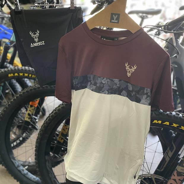 Nouvelle marque textile  VTT au shop